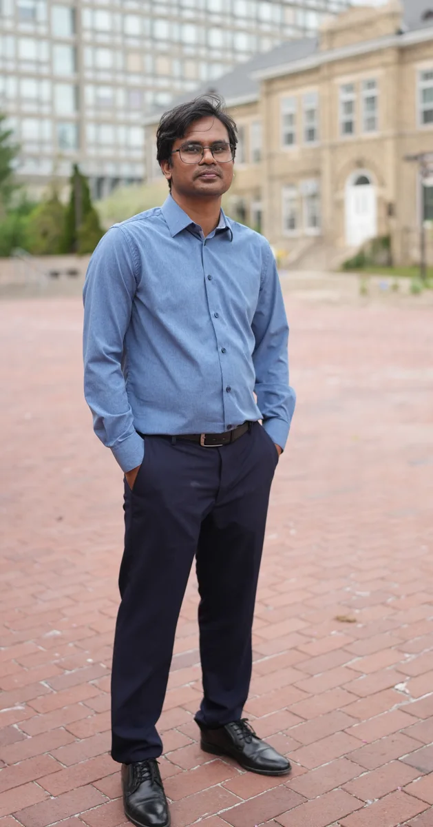 Head-and-shoulders portrait of Md Bodrud-Doza outdoors on a university campus